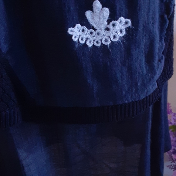 Selfie Couture by Trendology EMBROIDERED White on Navy XS/S Dress - Picture 7 of 13